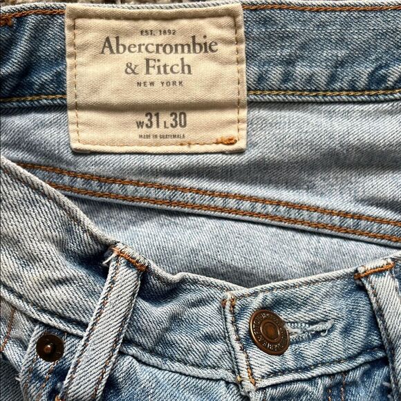 Abercrombie and Fitch Men's Light Blue Jeans in Size W31 L30 - Picture 11 of 15